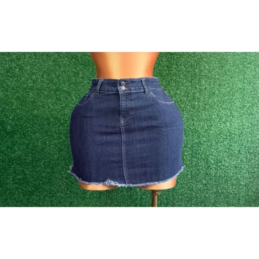 Old Navy Women's A-Line Skirt Blue  Size 32 Fringe Hem Denim Jeans Skirt
